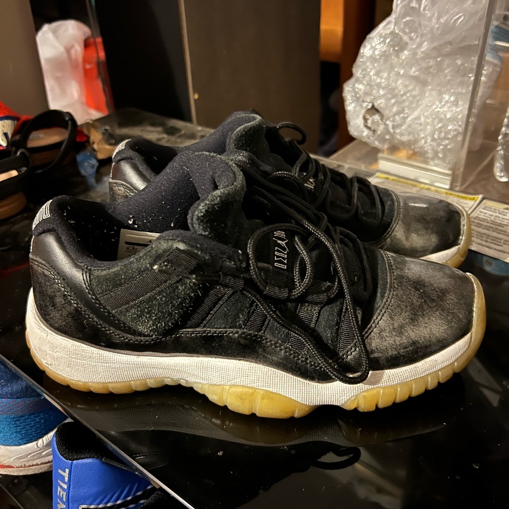 Jordan 11 low baron black GS 6.5Y